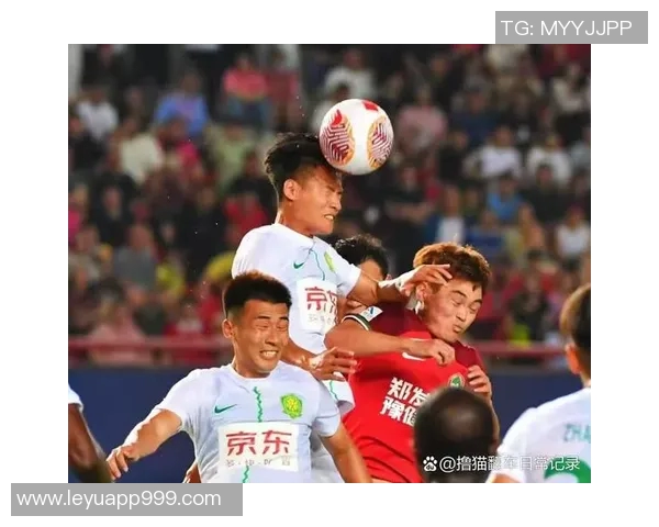 国安主帅解释半场换三人意图在于调整战术以扭转局势