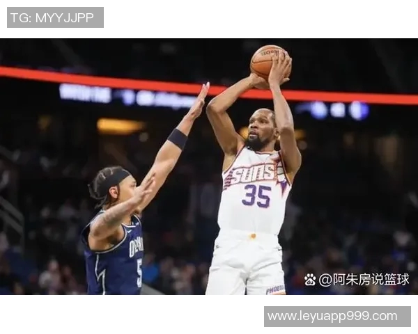 杜兰特首节状态低迷全场13投仅6中贡献15分4篮板2助攻1盖帽 杜兰特首节状态低迷全场13投仅6中贡献15分4篮板2助攻1盖帽