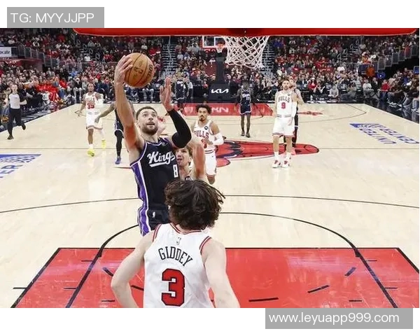 微笑刺客康宁汉姆的智慧与约基奇相似他用团队合作赢得比赛