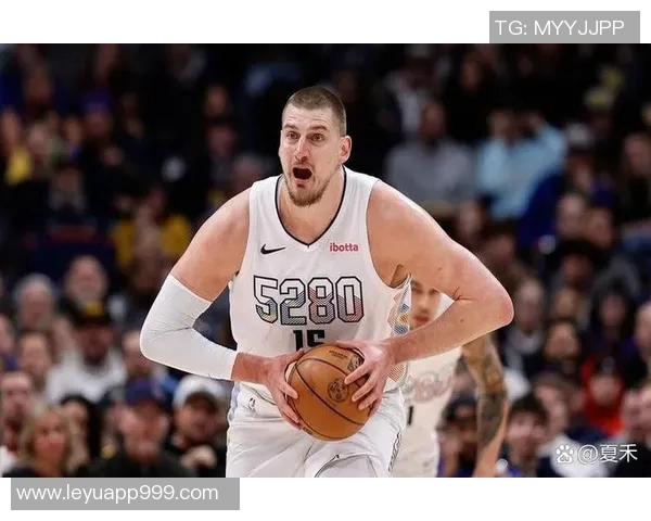 布克称赞马克威廉姆斯攻防两端表现出色球队急需他的贡献