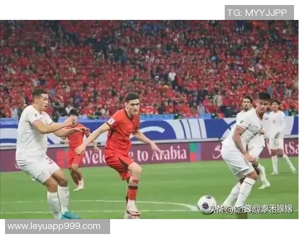 张玉宁与对方球员上半场激烈冲突各自领到黄牌引发热议