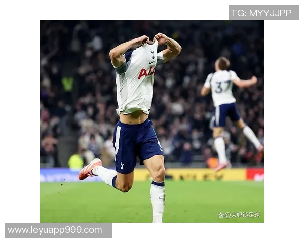 热刺迎战利兹联首发阵容公布西蒙斯特尔库杜斯出战帕利尼亚参赛